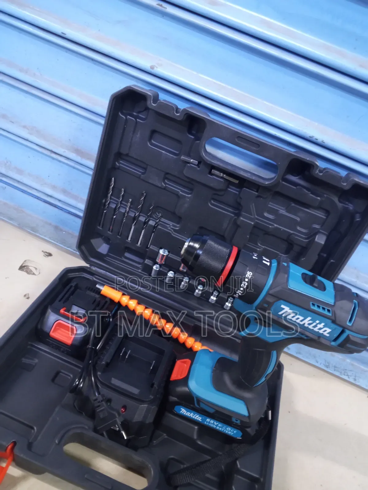Rechargeable Hammer Drill 88v Makita