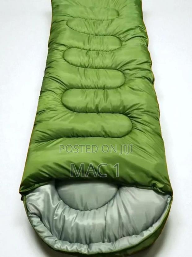 Sleeping Bag With Own Carrier Bag - thumbnail 3