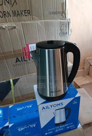 2.2 Litres Ailyons Stainless Kettle - thumbnail 2