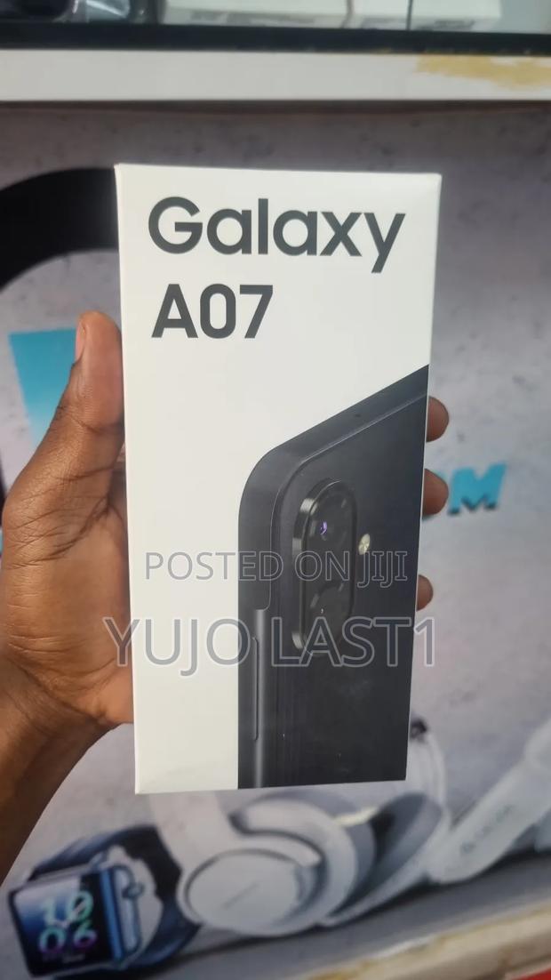 New Samsung Galaxy A07 4G 64 GB Black