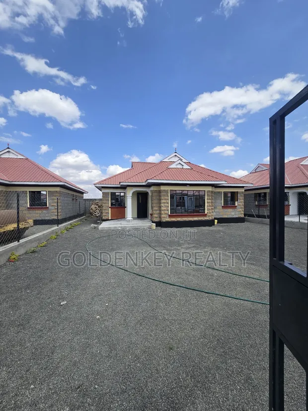 3bdrm Bungalow in Kitengela for sale
