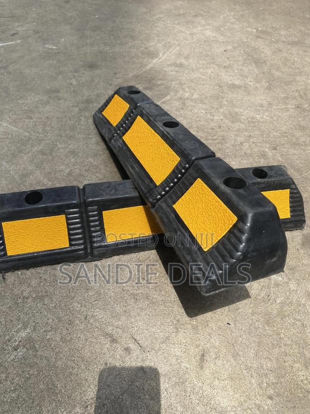 Curb Stopper/Wheel Stopper - thumbnail 2