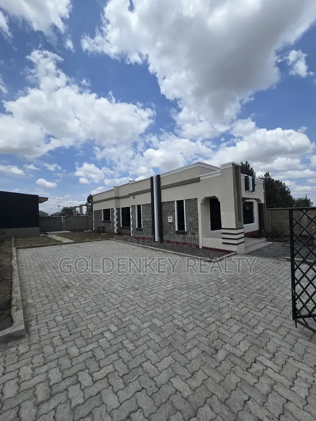 4bdrm Bungalow in Kitengela for sale