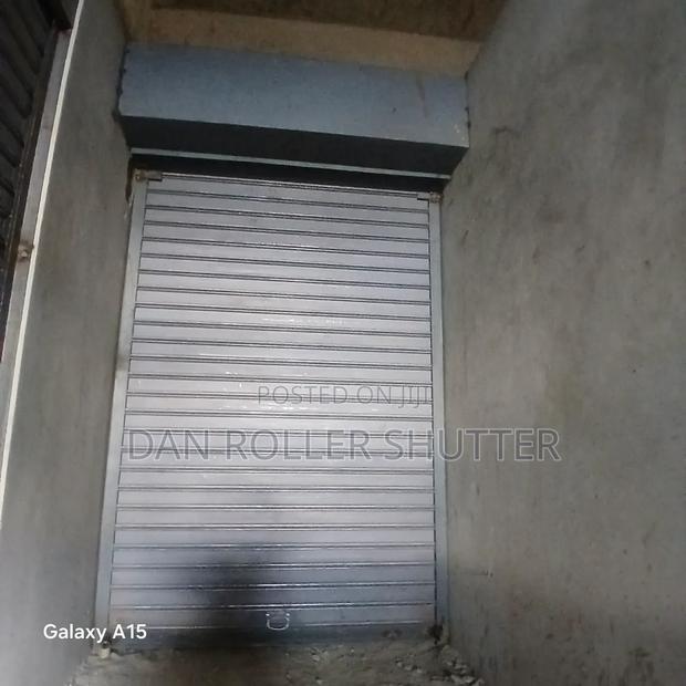 Strong Roller Shutter Durable and Secure - thumbnail 3