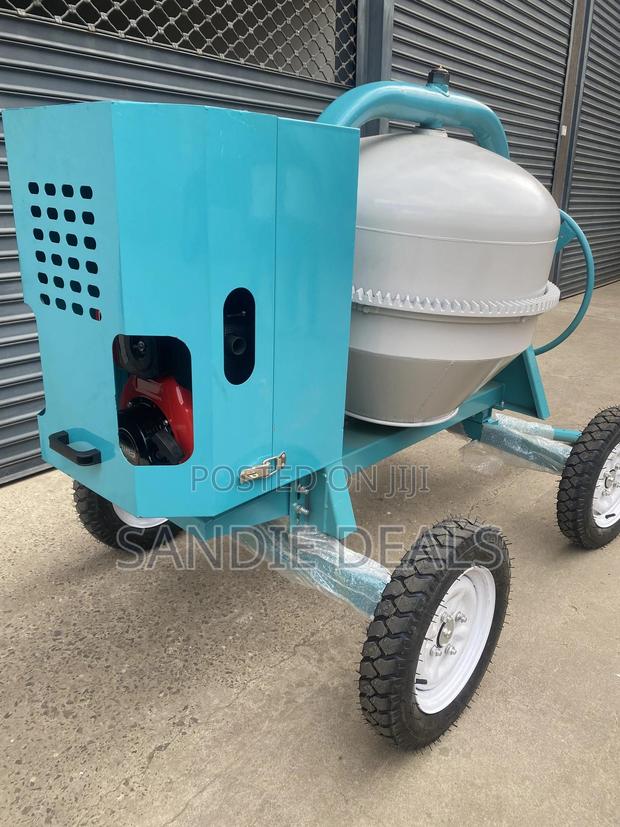 Heavy Duty Concrete Mixer/ Concrete Mixer 400l