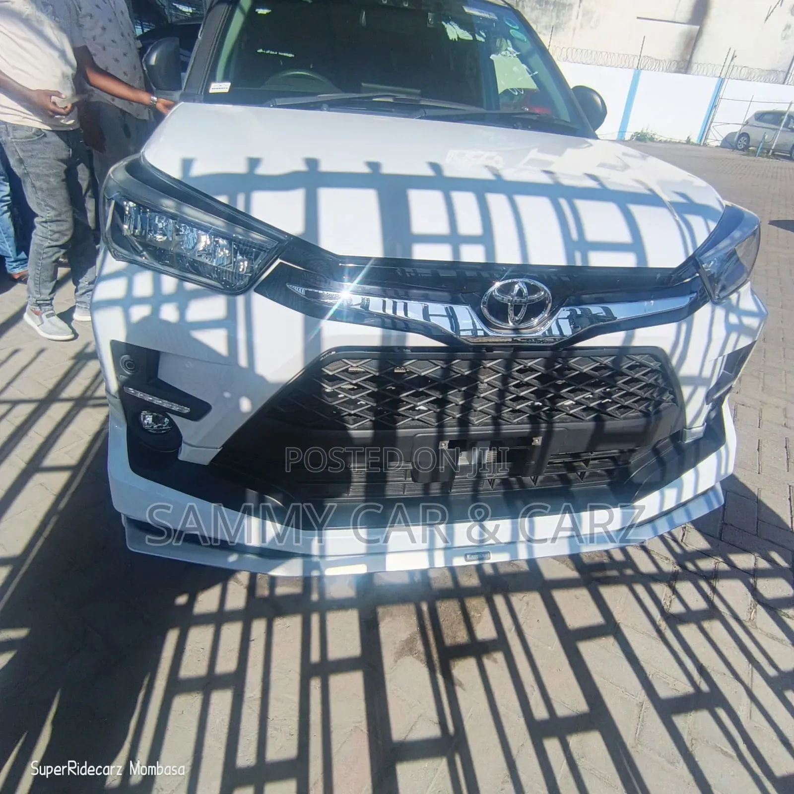 Toyota Raize 1.0 AWD 2019 White