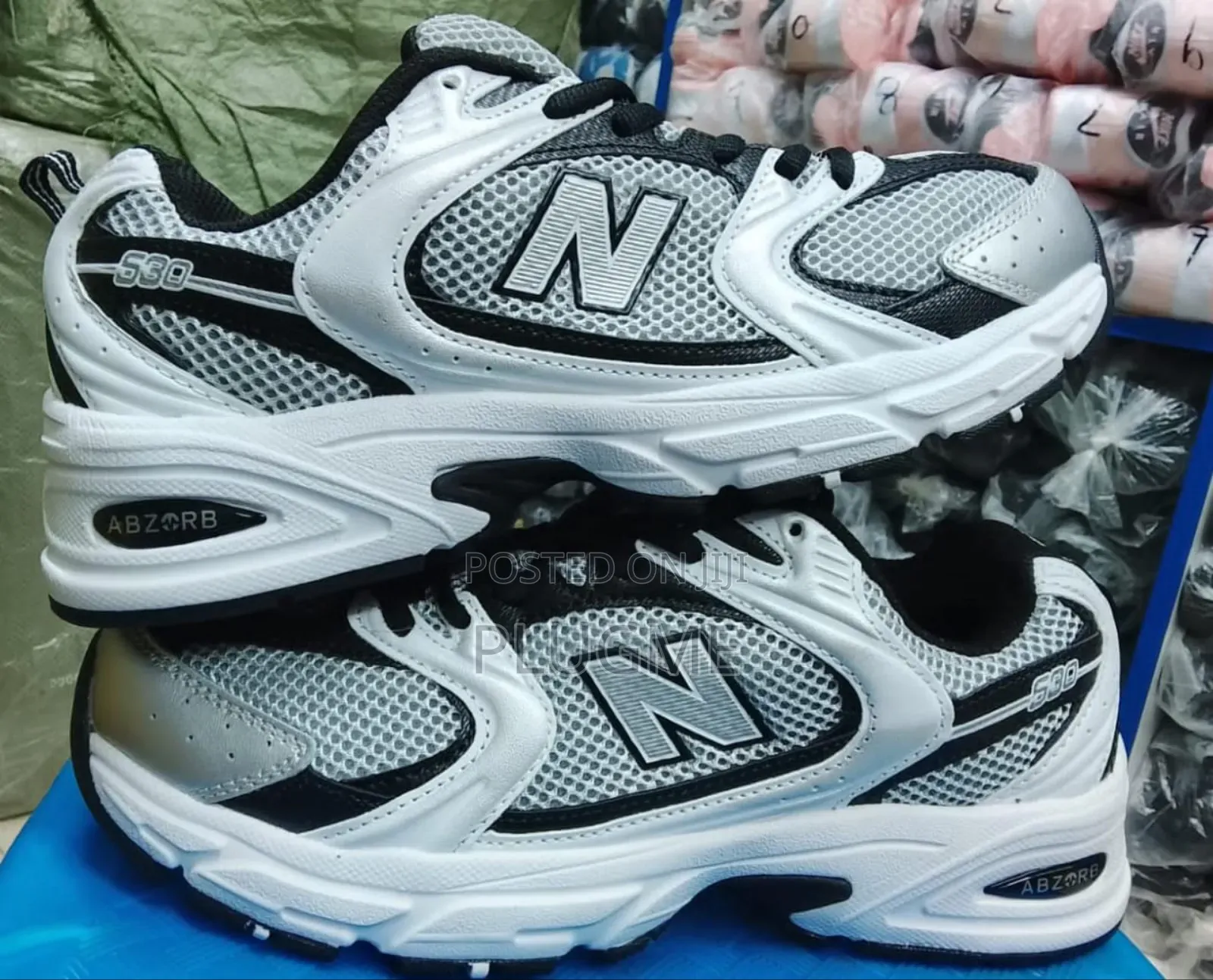 New Balance 530 Sneakers