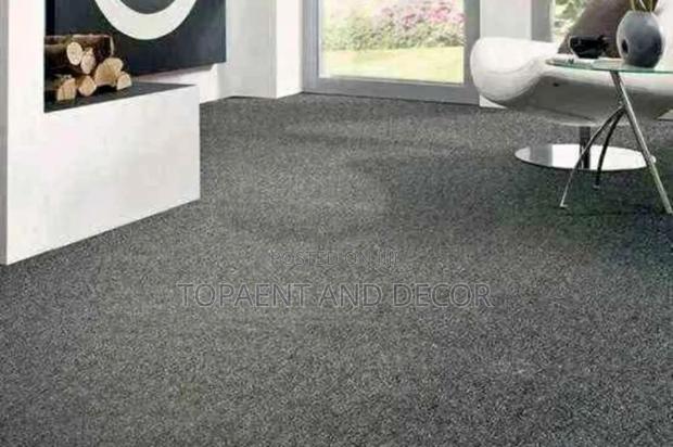 Modern Wall to Wall Carpeting Installation