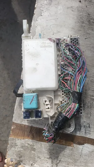 Toyota Vigo 4wd Inner Fuse Box