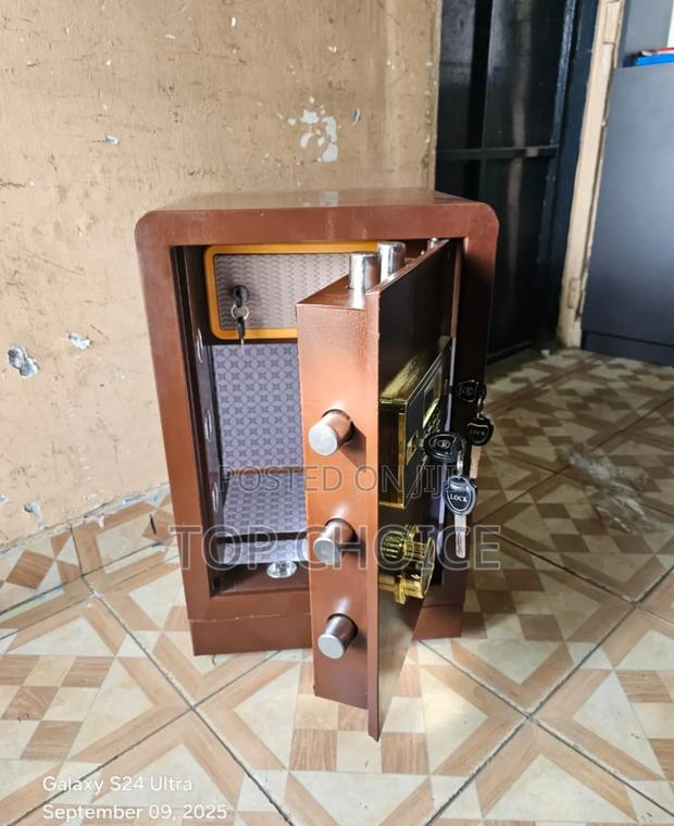 Safe Box, Cash Box - main view