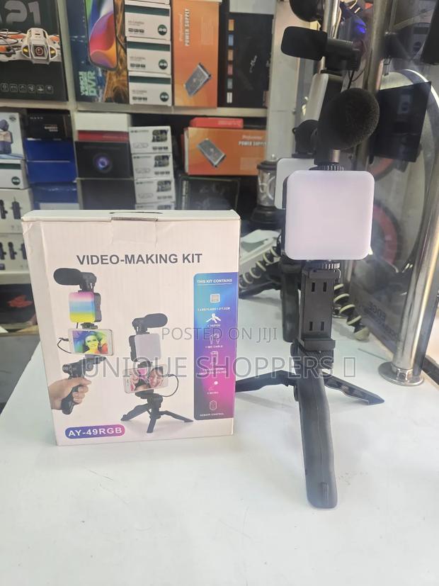 Ay49 RGB With Rechargeable Batteries - main view