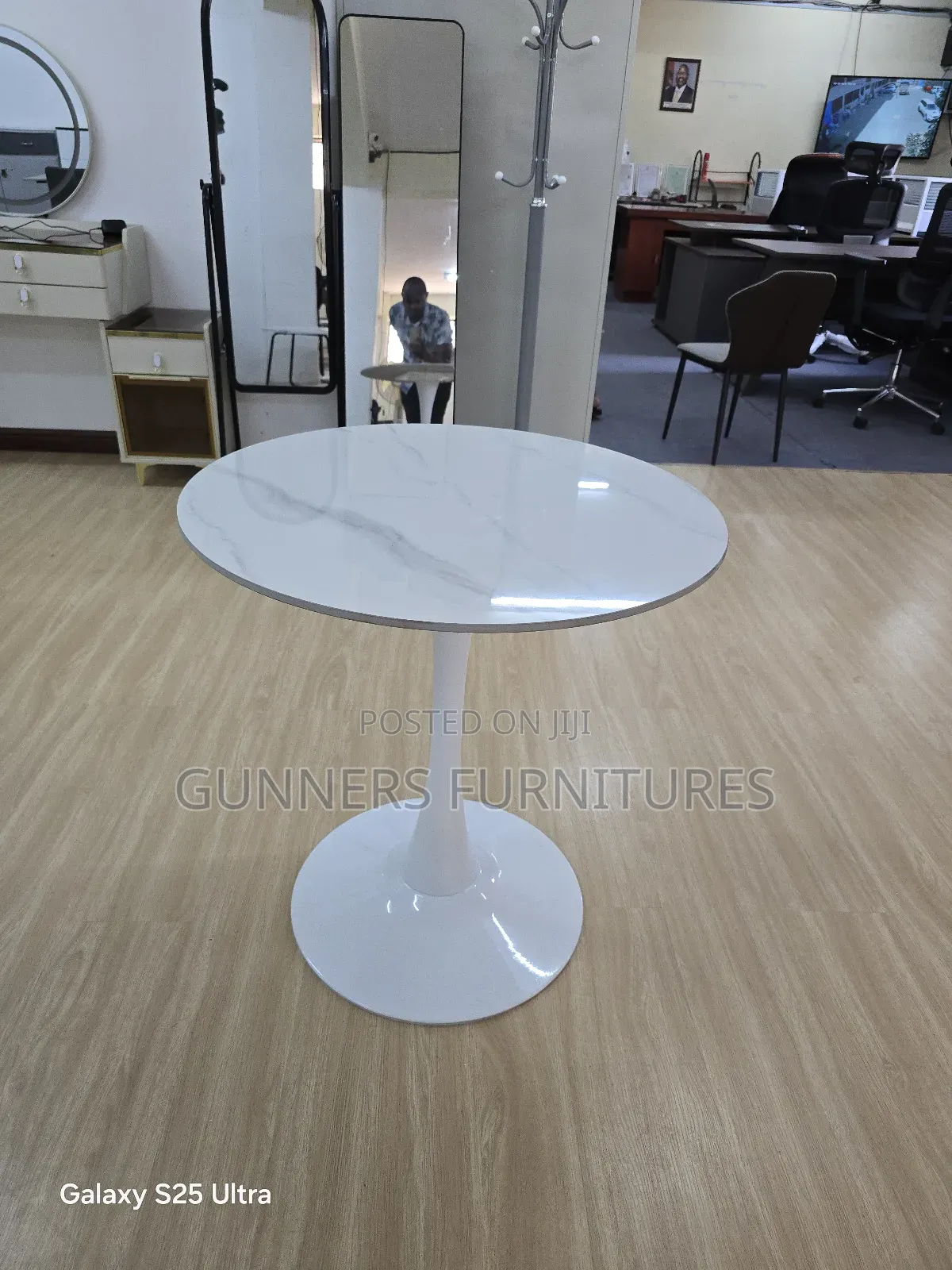 Round Table Round Table Round Table