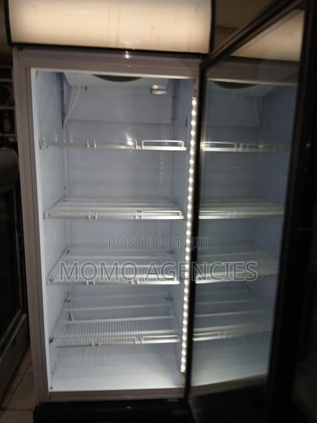Commercial Display Fridge 650l - thumbnail 3