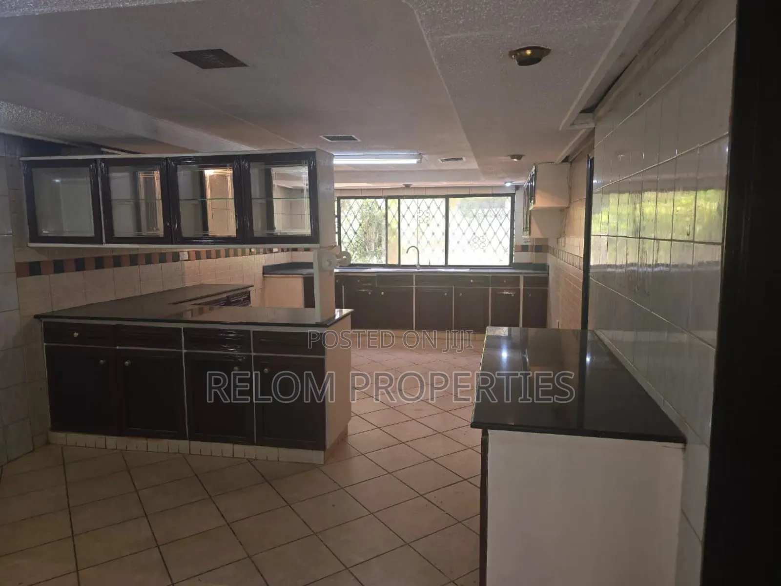 7bdrm Maisonette in Karen for rent