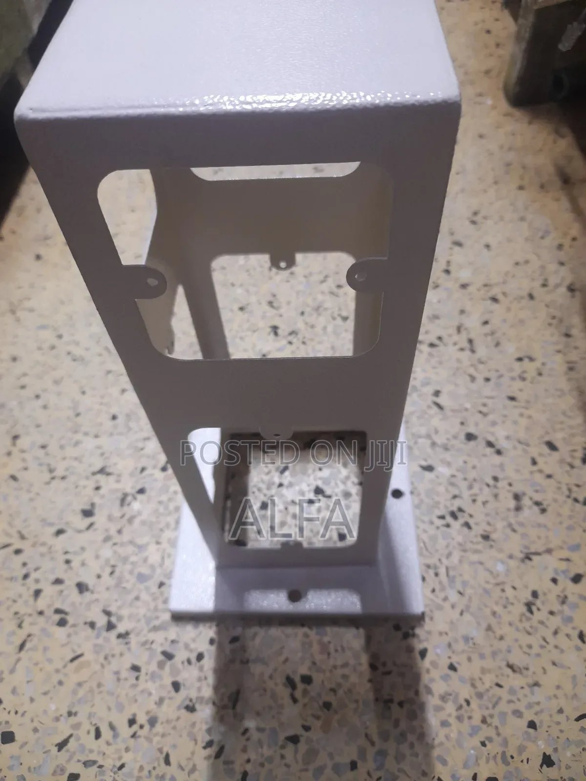 Pedestal Pillar