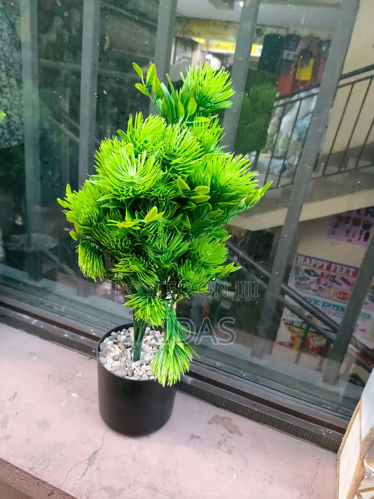 Smallsmall Artificial Plant – Indoor/Office/Home Table Décor