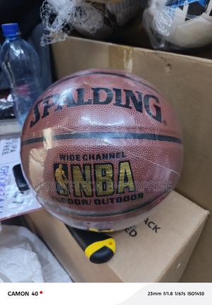 Spalding Size 7 Basket Ball - thumbnail 2
