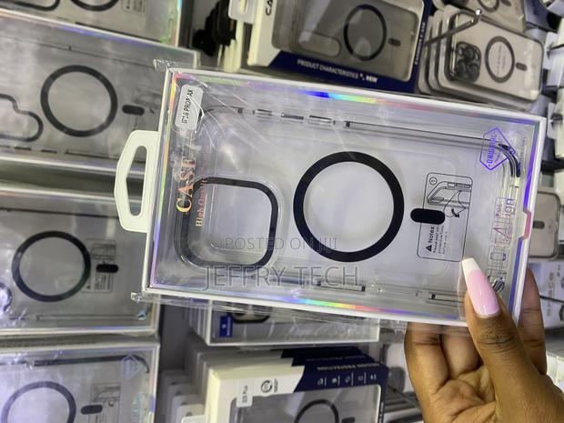 Maggo Clear Magnetic Phone Case for iPhone 16 Pro Max - main view