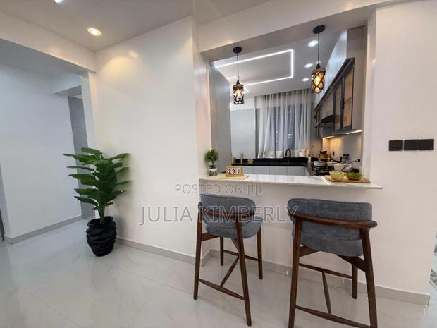 2bdrm Block of Flats in Tudor for sale