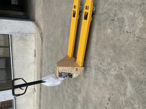 Manual Pallet Truck - thumbnail 2