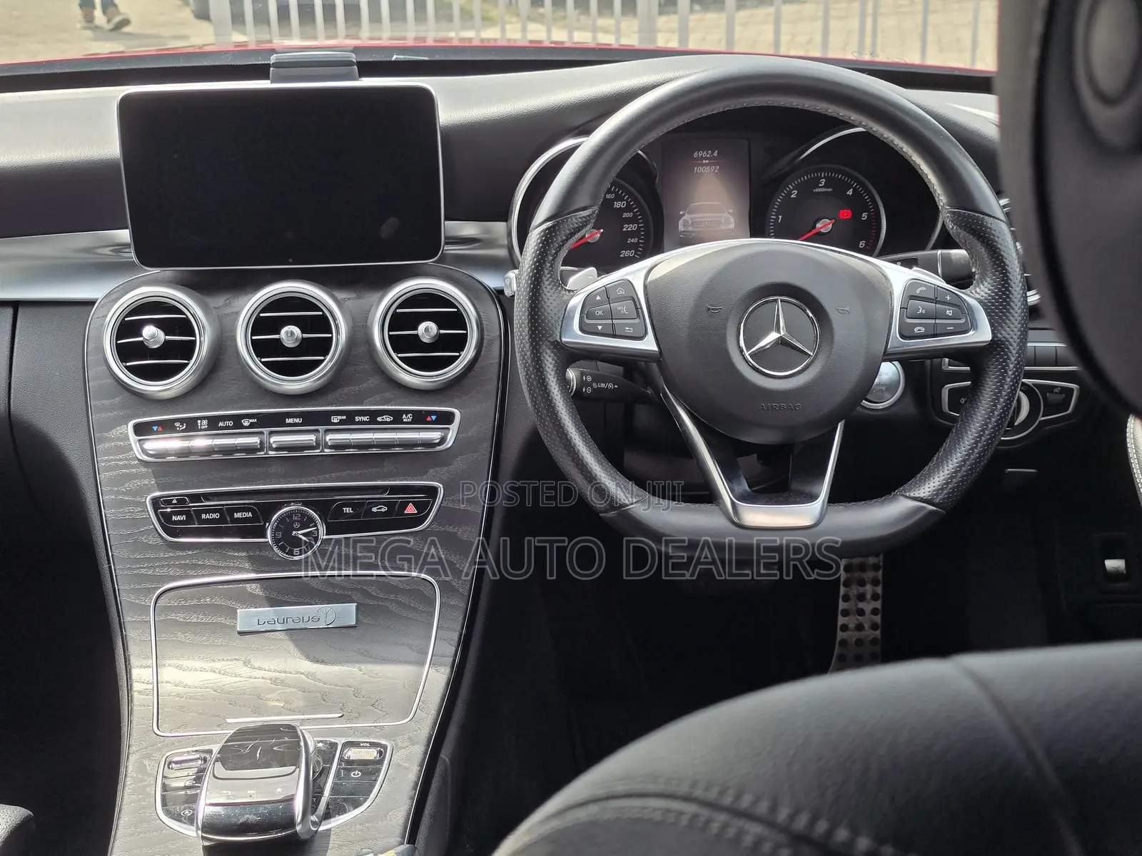 Mercedes-Benz C220 Classic 2018 Red