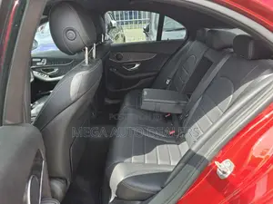 Mercedes-Benz C220 Classic 2018 Red
