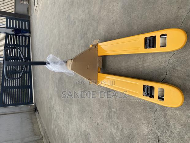 Warehouse Pallet Truck - main view