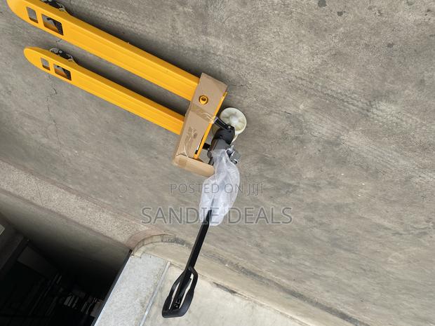 Material Handling Truck - main view