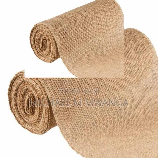 Rigid Hessian Cloth - main view