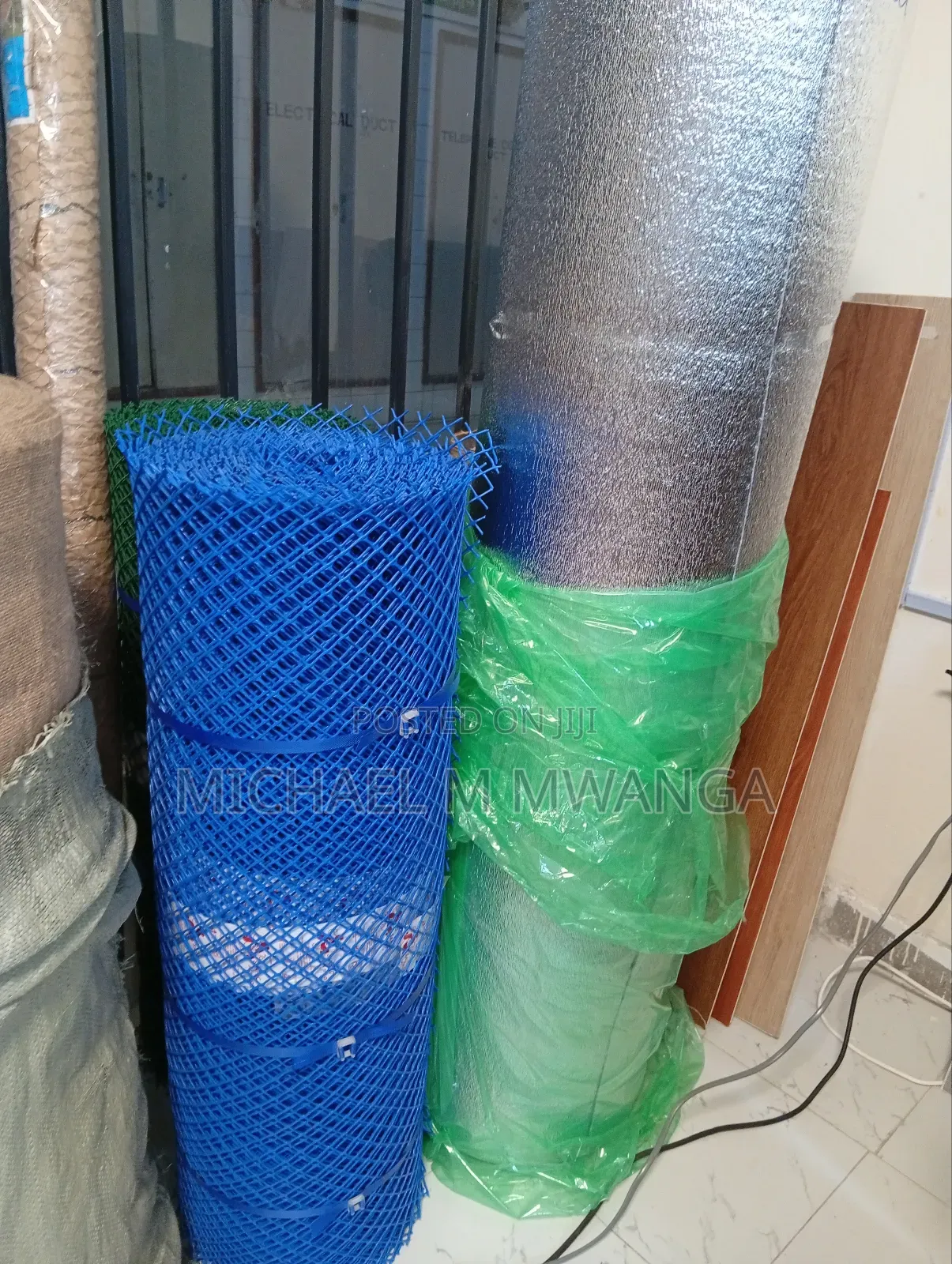 Blue Plastic Mesh 25m X 1 M Roll