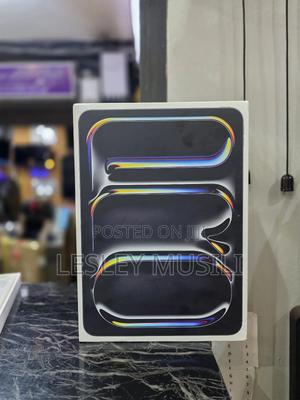 New Apple iPad Pro 11 (2024) 256 GB Gray - thumbnail 2