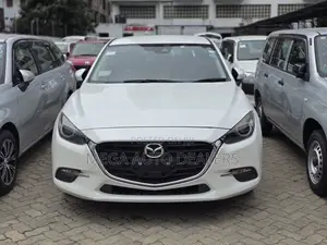 Mazda Axela 2018 White