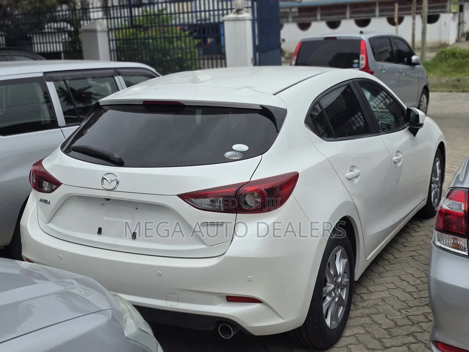 Mazda Axela 2018 White