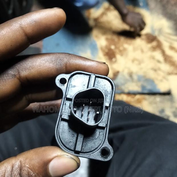 Air Flow Sensor Suzuki Swift - thumbnail 2
