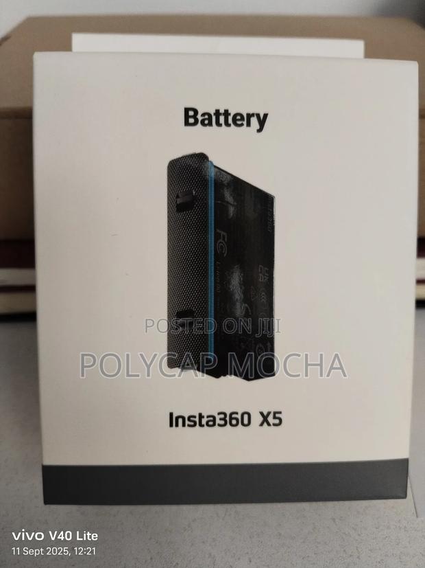 Insta360 X5 Battery - main view