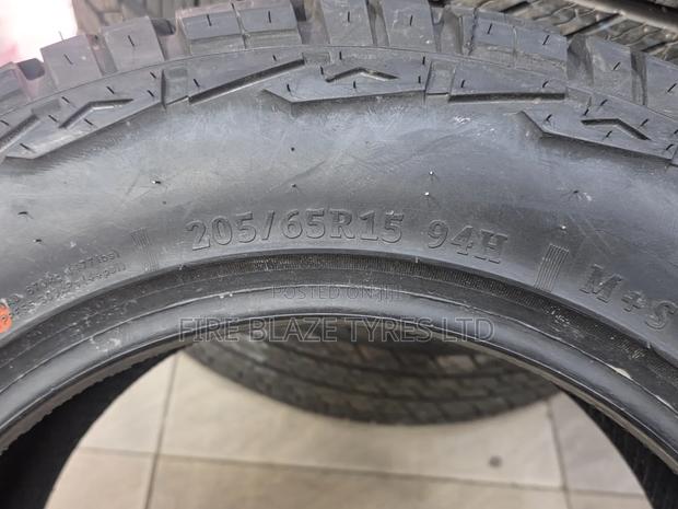 205/65r15 Comforser All-Terrain - thumbnail 3