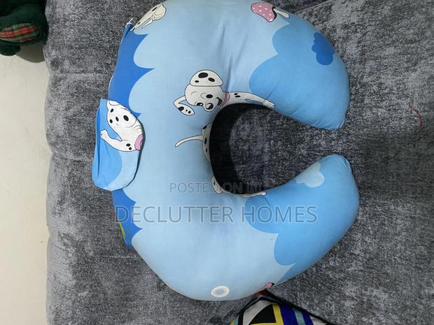 Price Drop Nursing Pillow - thumbnail 3