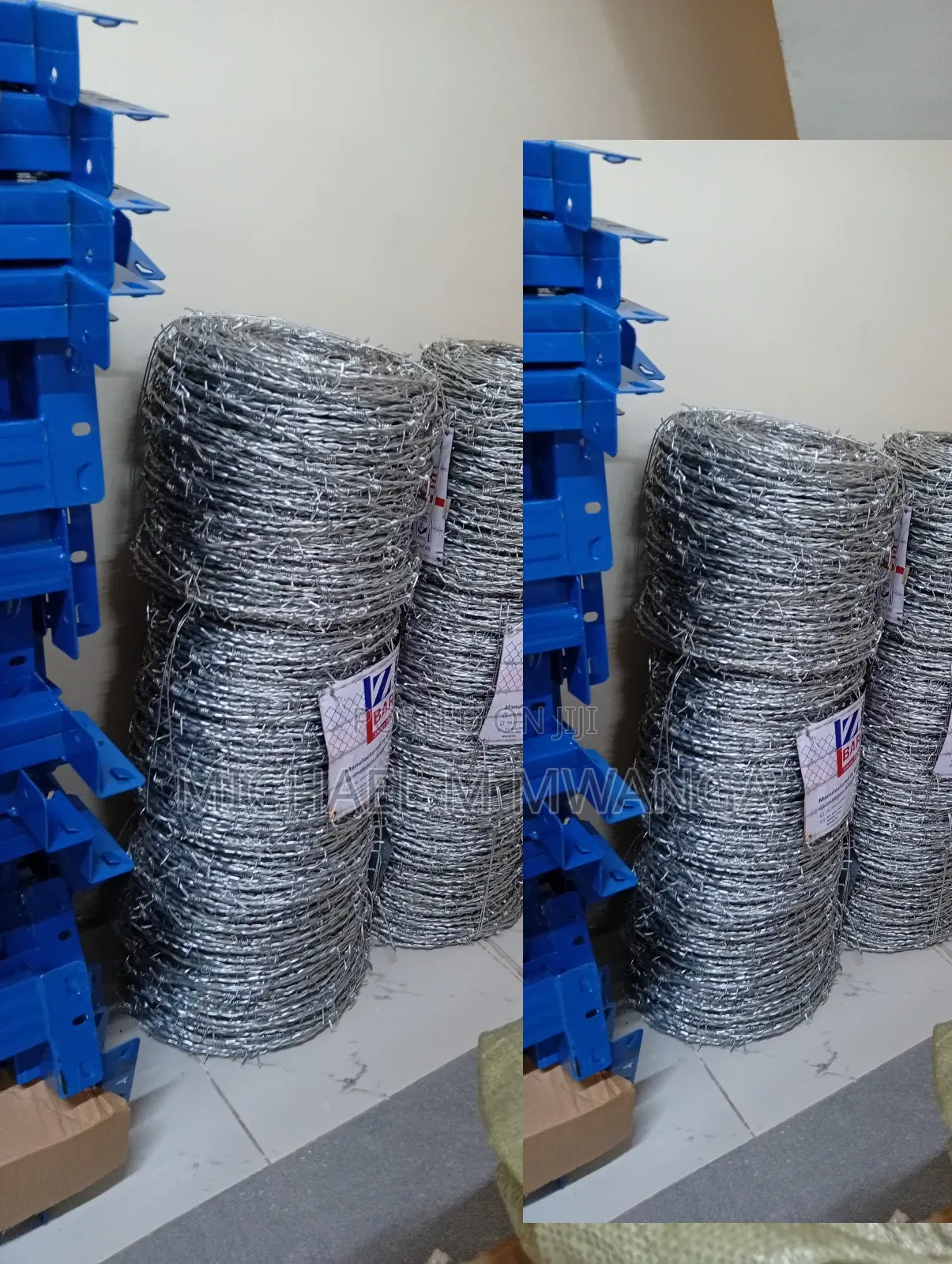 12.5 G Barbed Wire 
