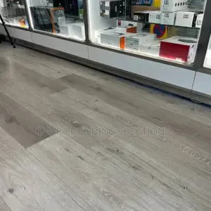 SPC Flooring – Luxury Vinyl Plank With Stone Core
SPC