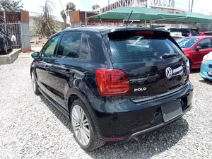 Volkswagen Polo 2015 Black