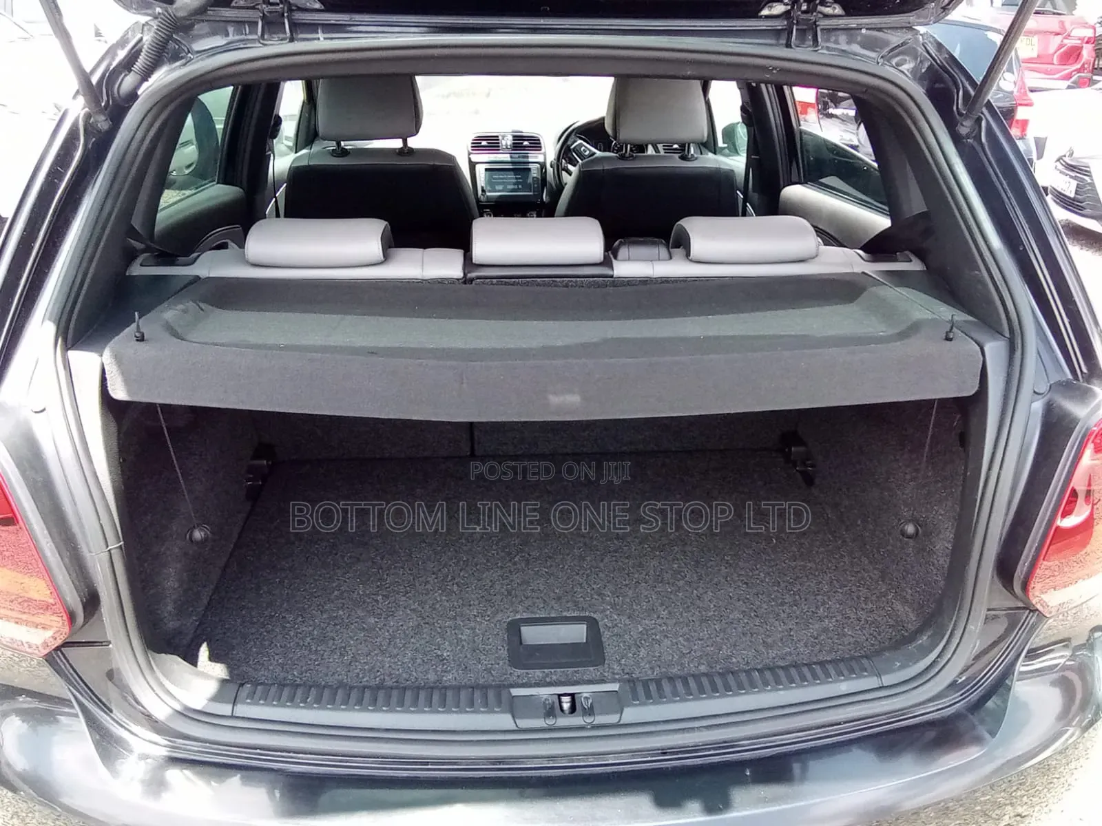 Volkswagen Polo 2015 Black