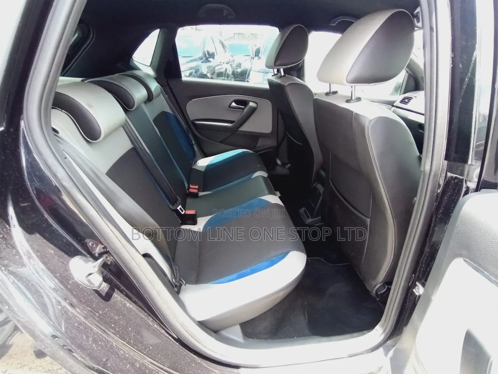Volkswagen Polo 2015 Black