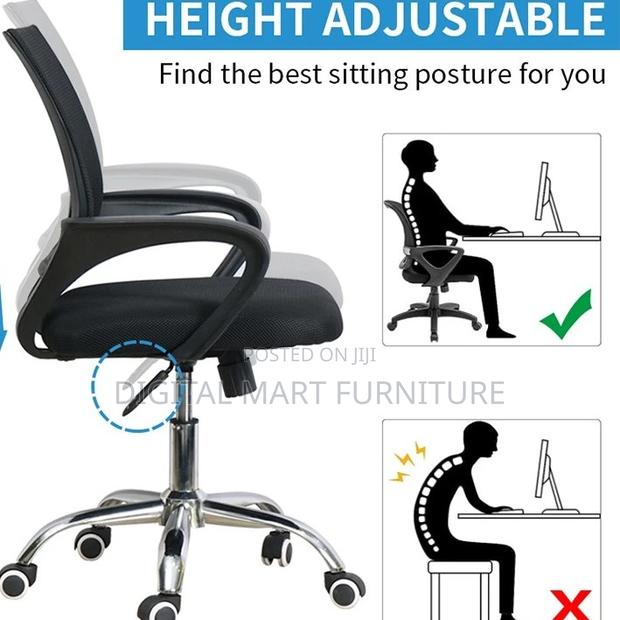 Office Chair: Standard Smart Black Office Chair - thumbnail 2