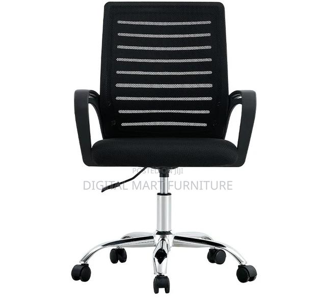 Office Chair: Standard Smart Black Office Chair - thumbnail 3
