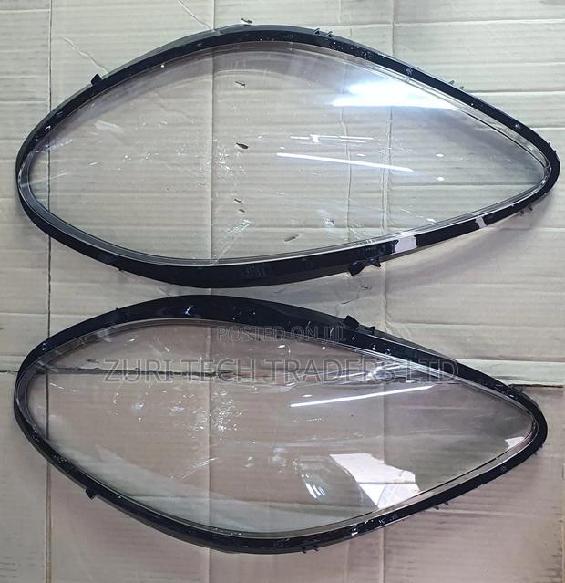 Headlens Porsche Macan 2024 Model