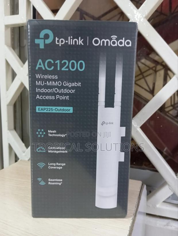 Tp-Link Eap 225 Outdoor Ac1200 Wireless Gigabit Access Point - main view