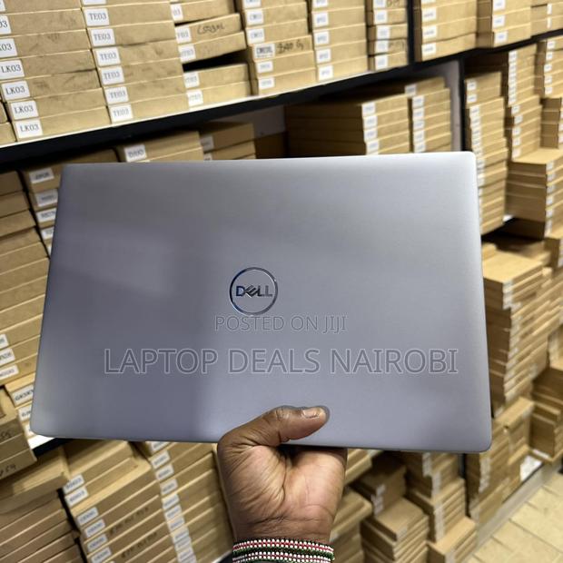Laptop Dell Precision 3561 16GB Intel Core i7 SSD 512GB - thumbnail 3