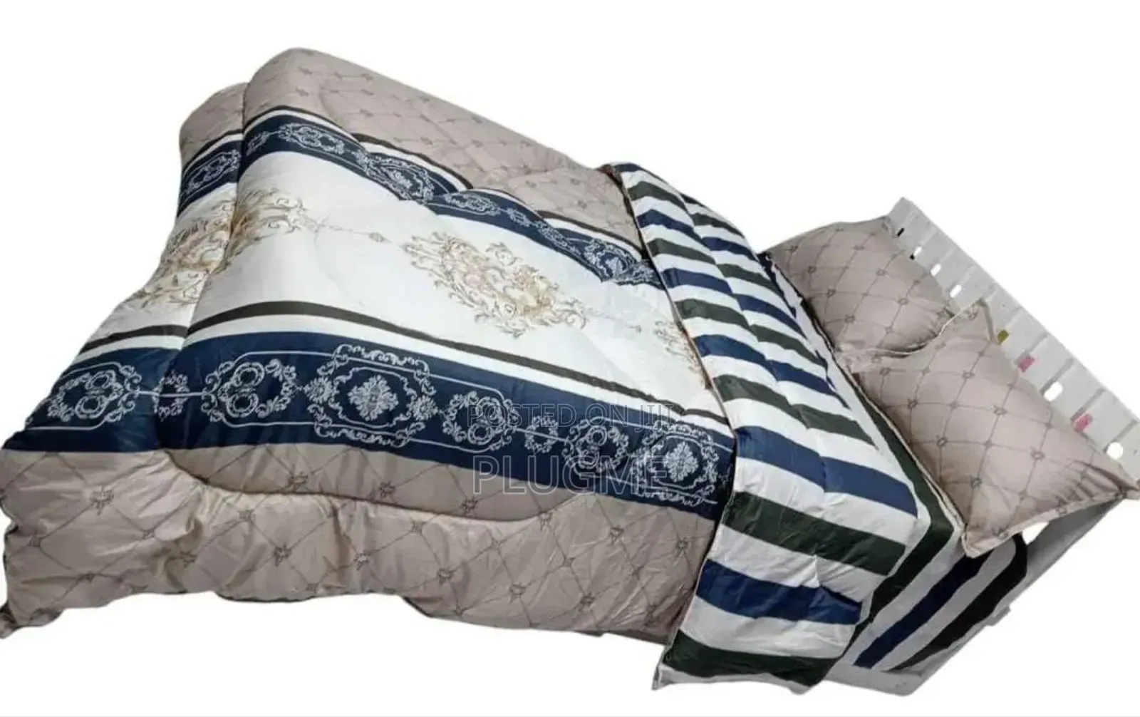 Binded Duvet. 1 Pc Duvet 1pc Bedsheet 2pcs Pillow Cases Size 5*66x66*7