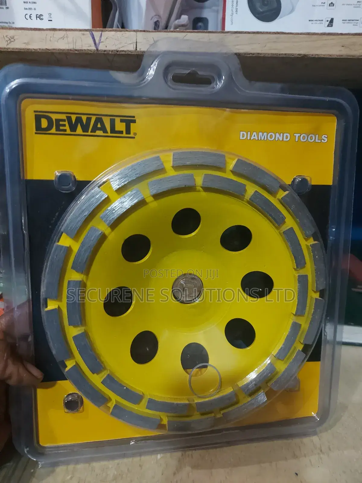 Dewalt Concrete Diamond Grinding Cup, 165mm 7inchdouble Row Cutting