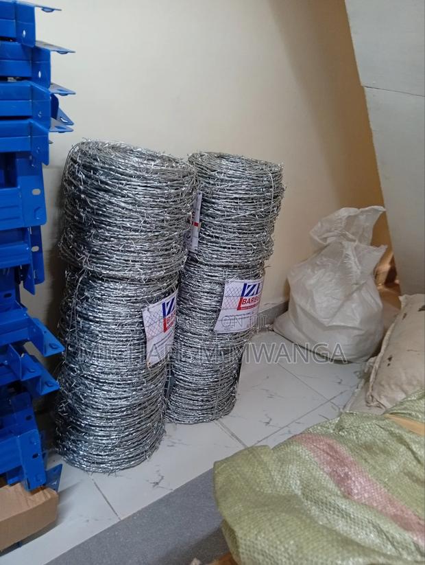 Minimal Maintenance Barbed Wire - main view